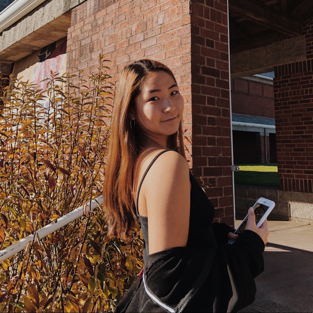 Meet your Posher, Maya